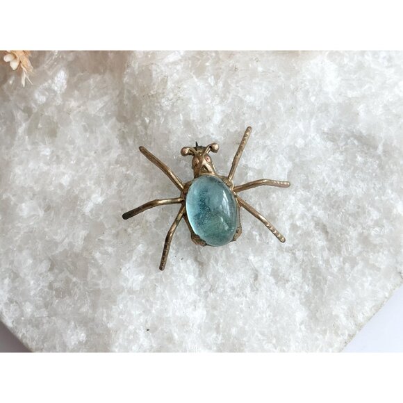 Spider Figural Blue Glass Jelly Belly Body Gold Toned Vintage Jewelry Brooch Pin - Picture 3 of 10